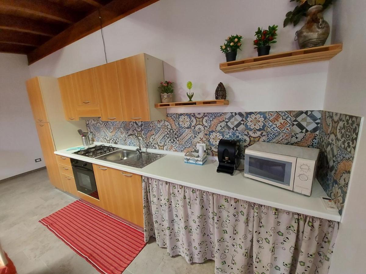 Casa Vacanze Dorotea Villa วาลเดอรีส ภายนอก รูปภาพ