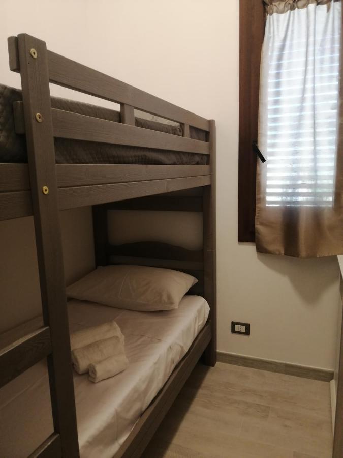 Casa Vacanze Dorotea Villa วาลเดอรีส ภายนอก รูปภาพ